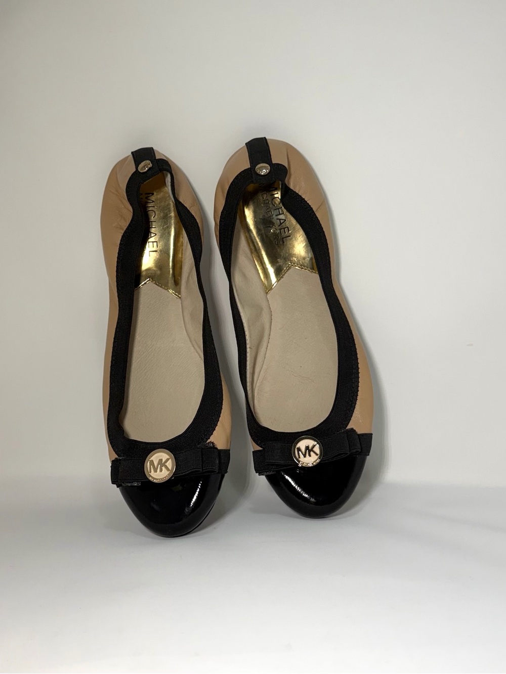 MICHAEL Michael Kors Beige and Black MK Logo Cap-Toe Ballet Flats